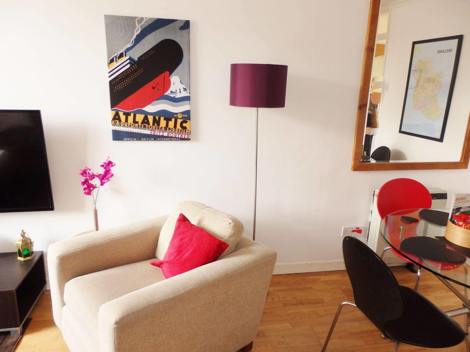 Excellent Location -Central Belfast - Parking - 4 Beds Exterior foto
