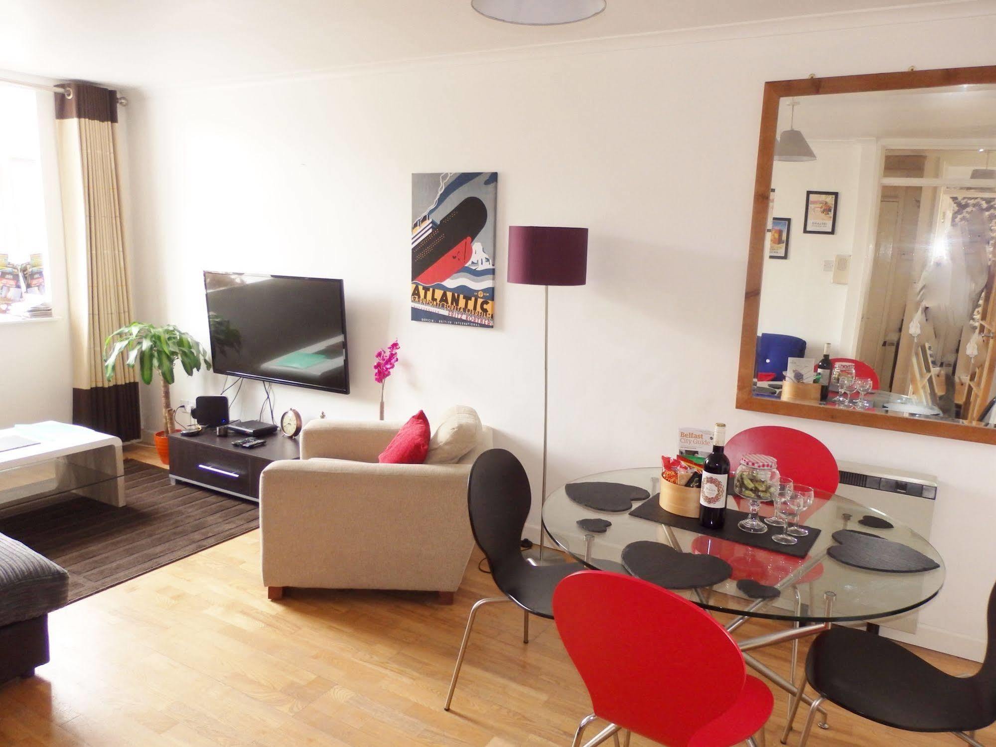 Excellent Location -Central Belfast - Parking - 4 Beds Exterior foto